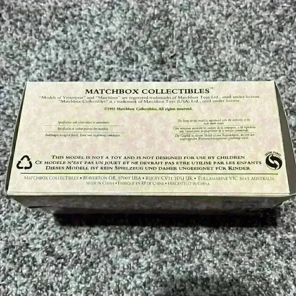 Matchbox Models of Yesteryear YFE11-M 1923 Mack AC Fire Engine Water Tanker MIB